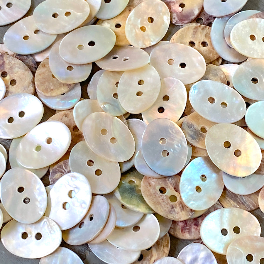 Bulk Bargain: Oval Moonrise Mother of Pearl 5/8