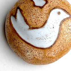 Florence Tiny Heart Handmade Porcelain Button, 1/2 – The Button Bird
