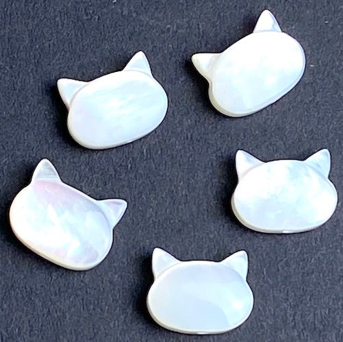 PACK OF 10 Cat Head Beads, White Pearl Shell, Small 7/16", 10.5mm, Pack of 10 Kitties #LP-109