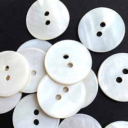 White Shell 11/16" Iridescent 2-hole 18mm Butterscotch-Tiger Backs, PACK OF 24, #KB-946
