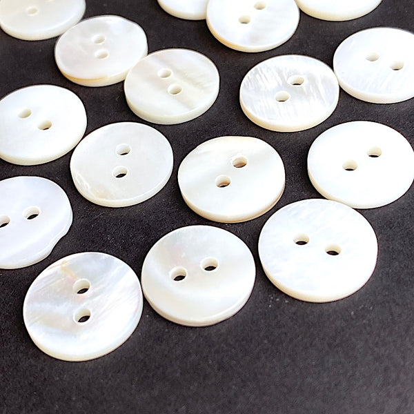 White 9/16" Two-Hole River Shell Buttons, 14mm, Butterscotch Highlights, Pack of 20  # LP-67-20